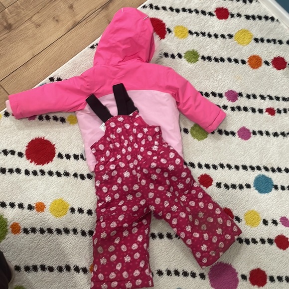 ❤️ 18 month snow suit - Picture 3 of 3